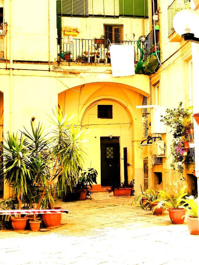 Casa Dell'Antico Teatro Di Neapolis Nel Centro Storico Di Napoli Lägenhet Exteriör bild